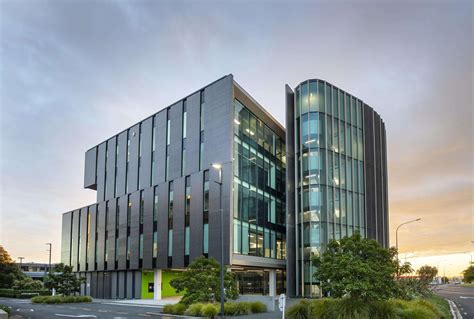 660 great south road|central park ellerslie.